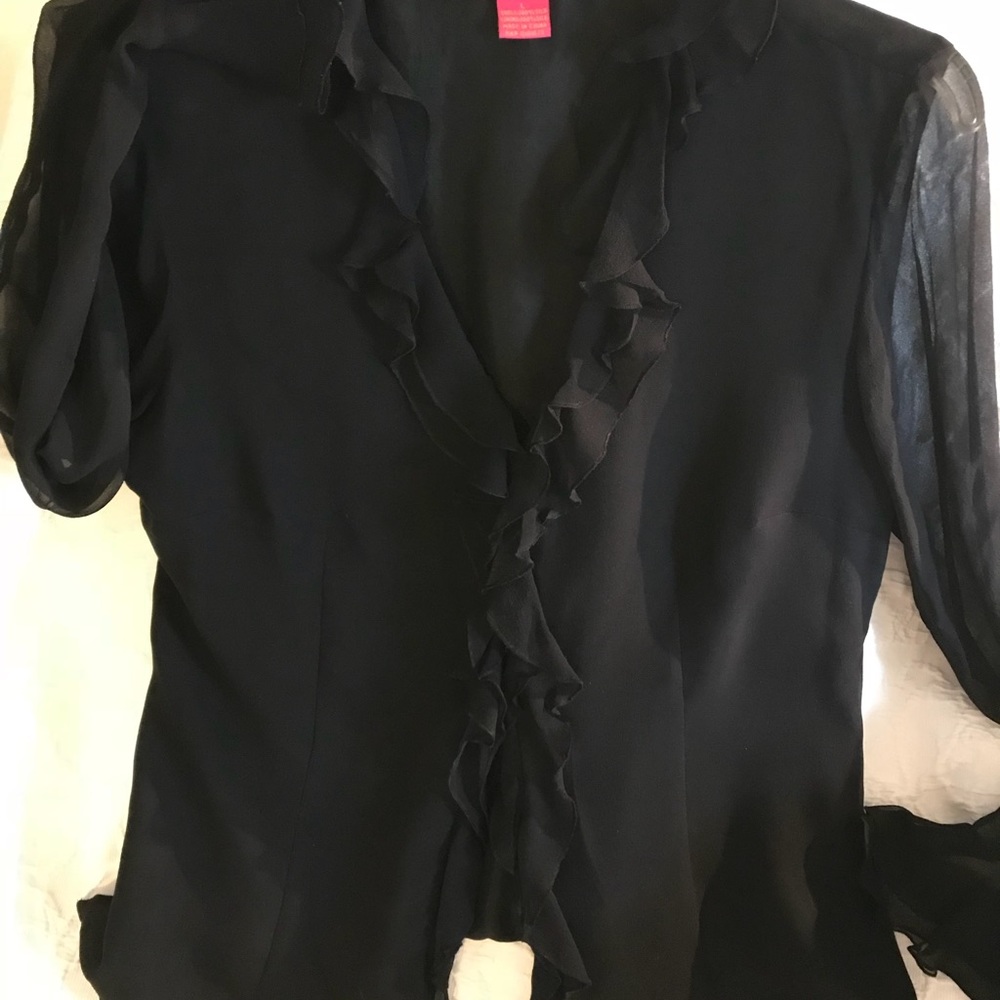 Sunny Leigh Bk Silk Top